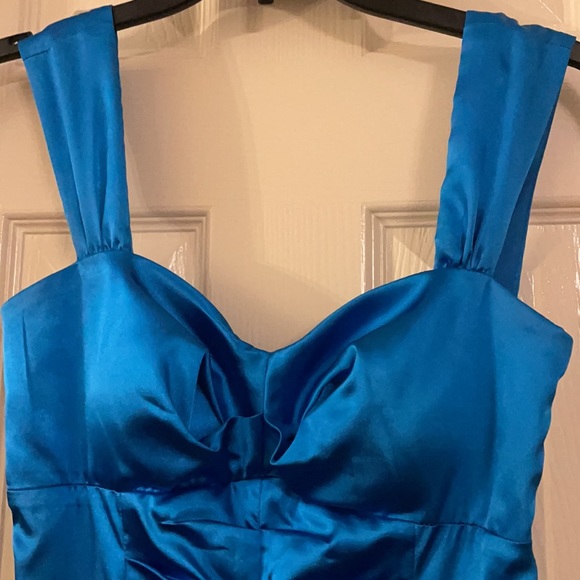 Electric Blue Bodycon Dress (size 5/6) - Picture 2 of 10